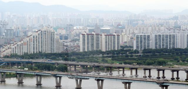 19일 서울 송파구 일대 아파트 전경. 뉴스1