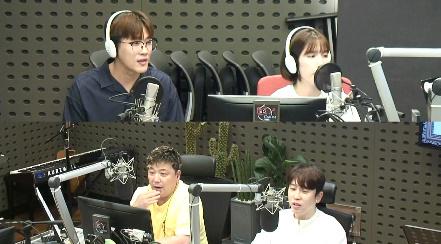 전상근 김나영이 KBS 쿨FM '윤정수 남창희의 미스터라디오'에서 게스트로 활약했다. 보이는 라디오 캡처