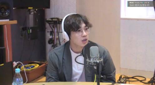 이석훈이 MBC FM4U '정오의 희망곡 김신영입니다'에서 입담을 뽐냈다. 보이는 라디오 캡처