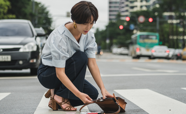 '그놈이 그놈이다' 황정음이 괴로웠던 전생의 진실을 알아차렸다. 아이윌미디어 제공