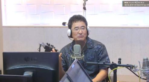 권인하가 MBC 표준FM '정선희, 문천식의 지금은 라디오 시대'에서 연기에 대해 이야기했다. 보이는 라디오 캡처