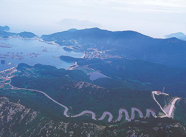 전남 신안군 흑산도 전경. 신안군 제공.