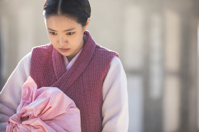 서영희, 손나은 주연 영화 '여곡성'이 화제다.'여곡성' 스틸컷