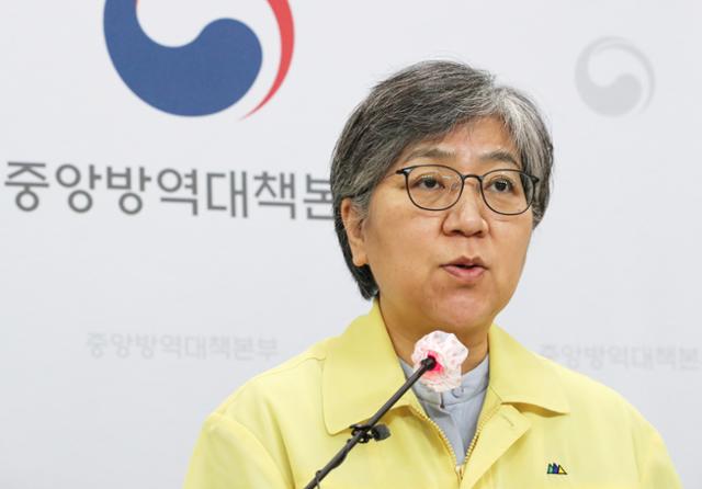 정은경 질병관리청장이 28일 충북 청주시 오송 질병관리청사에서 코로나19 상황에 대한 브리핑을 하고 있다. 청주=연합뉴스