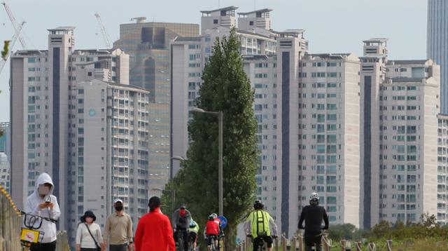 서울 한강잠실공원 일대 아파트 단지 모습. 연합뉴스