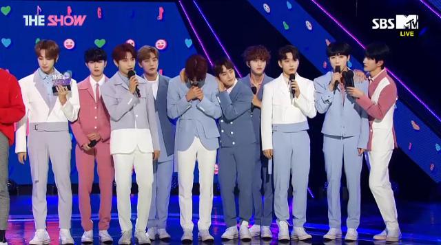 골든차일드가 SBS MTV '더쇼'에서 1위를 차지했다. 방송 캡처