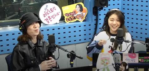 넉살(왼쪽) 에일리가 SBS 파워FM '박소현의 러브게임'에서 입담을 뽐냈다. 보이는 라디오 캡처