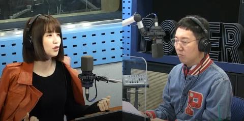 박하선(왼쪽)이 SBS 파워FM '김영철의 파워FM'에서 과거를 회상했다. 보이는 라디오 캡처