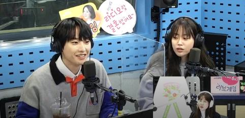 인성(왼쪽)이 SBS 파워FM '박소현의 러브게임'에서 뮤지컬에 대해 이야기했다. 보이는 라디오 캡처