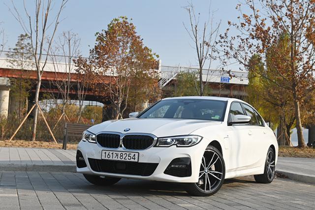 BMW 330e M 스포츠 패키지 시승기