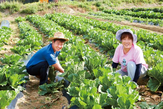 서울에서 30년 동안 의류 제작일을 해온 곽성순ㆍ황학수 부부는 올 3월 북 무주에서 살고 있다. 서울시의 체류형 귀농 프로그램을 통해서다. 서울시 제공