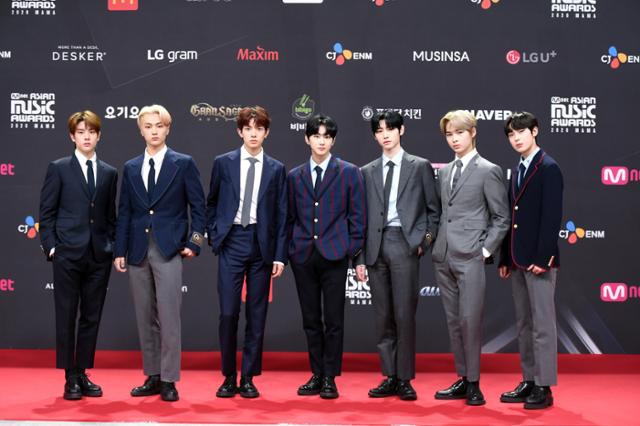 엔하이픈, '방탄소년단 선배 따라 왔어요' (2020 MAMA 레드카펫)