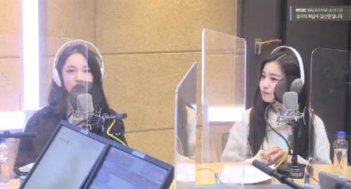 나나(왼쪽)와 혜빈(오른쪽)이 MBC FM4U '정오의 희망곡 김신영입니다'에서 성격에 대해 이야기했다. 보이는 라디오 캡처