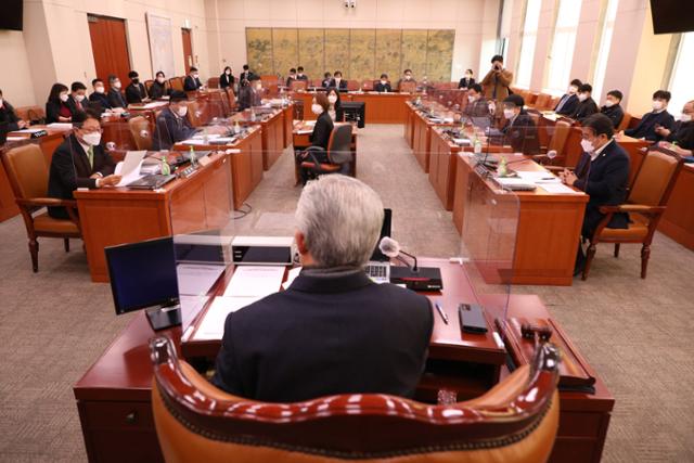 17일 국회 문화체육관광위원회에서 '아시아문화중심도시 조성에 관한 특별법 일부개정법률안'에 대한 안건조정위원회가 열리고 있다. 오대근 기자