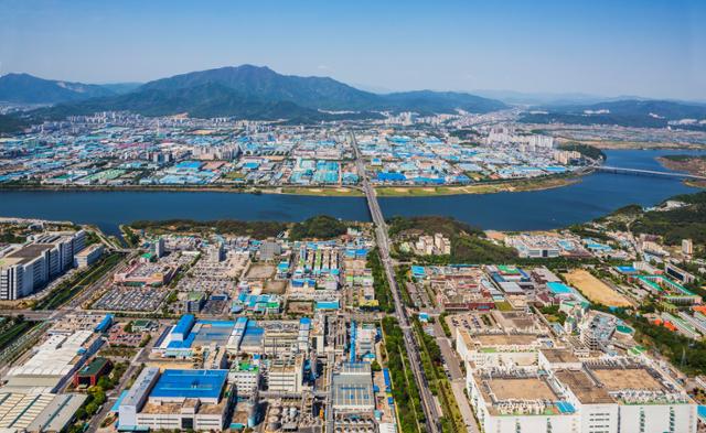 구미국가산업단지 전경. 한국일보 자료사진