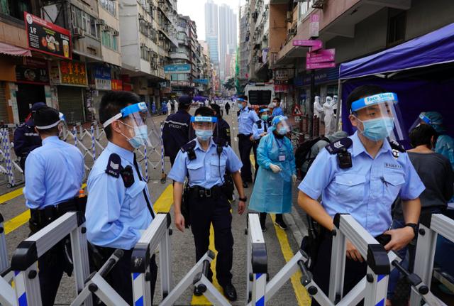 Hong Kong’s’containment of specific areas’ in front of 10,000 coronavirus cases