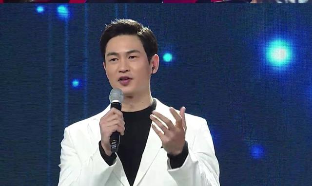 트로트 무대에 첫 발을 디딘 김산호의 무대가 그려진다. MBN 제공