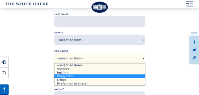 백악관 홈페이지 문의 제출 양식에 성소수자를 지칭하는 인칭 대명사 'they/them'이 포함돼 있다. 백악관 홈페이지 캡처