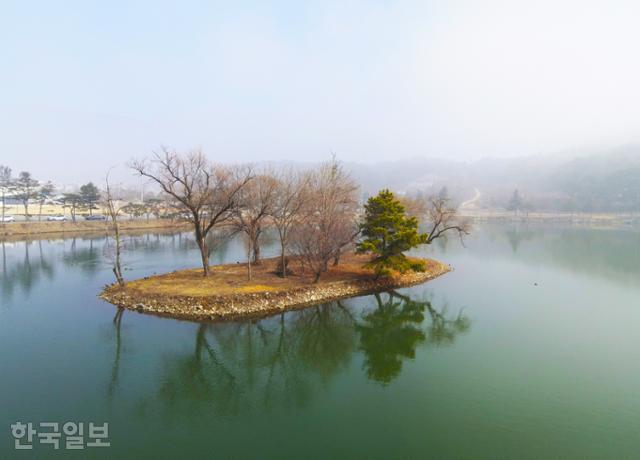 의림지 안의 작은 섬. 순채가 많이 자라 순주섬이라 부른다.