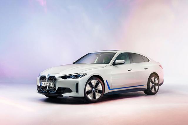 BMW i4