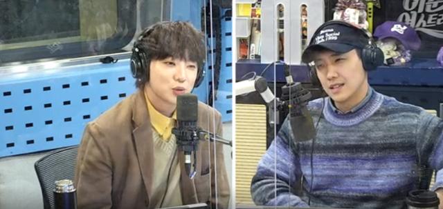 강승윤(왼쪽)이 SBS 파워FM '이준의 영스트리트'에서 게스트로 활약했다. 보이는 라디오 캡처