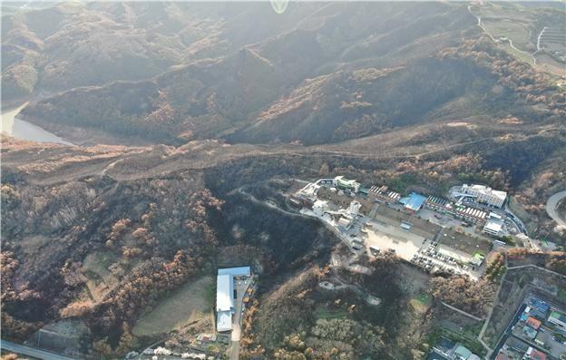 올해 2월 경북 안동지역 산불발생 때 피해를 받지 않은 시설물 모습. 산림과학원 제공