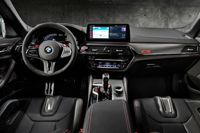 BMW M5 CS 리뷰