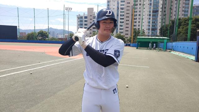 3학년 전영준 선수. 192cm 장신에 투타를 겸업해 ‘대구고 오타니’로 통한다. 박상은 기자