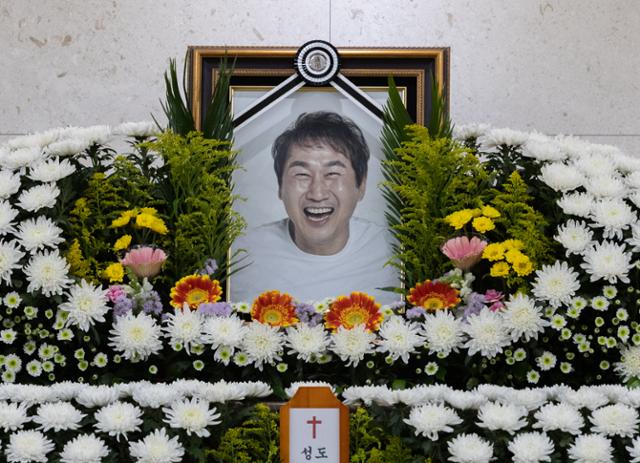 '2002 월드컵 영웅' 유상철 별세 소식에 국내외 스포츠계 애도 물결 - Vimarsana News