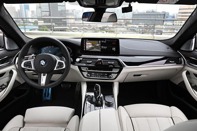 BMW M550i xDrive 시승기