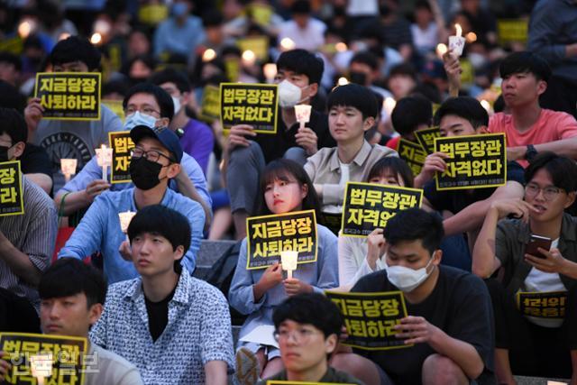 20대 10명 중 6명 "한국은 여전히 희망 없는 '헬조선' 사회" - Vimarsana News