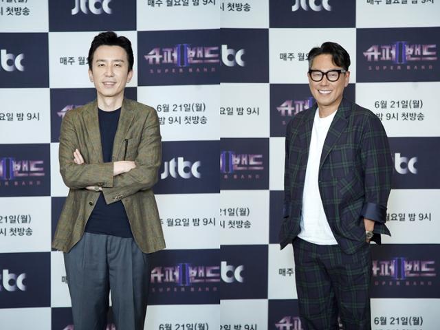 '슈퍼밴드2' 윤종신과 유희열이 남다른 케미를 예고했다. JTBC 제공