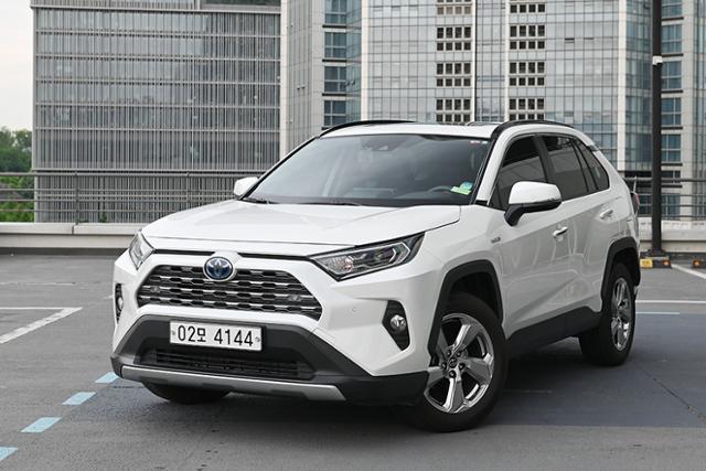 30대 직장인, 최용호의 토요타 RAV4 하이브리드 AWD 시승기