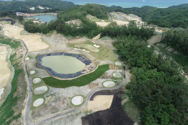 경북 울진군이 매화면 오산리 산26번지 일대 18홀(면적 121만9,740㎡) 규모로 조성 중인 원남골프장 모습. 울진군 제공