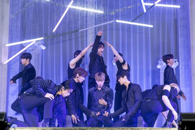 SF9은 5일 오후 서울 광진구 광장동 예스24라이브홀에서 미니 9집 'TURN OVER' 발매 기념 미디어 쇼케이스를 개최했다. FNC엔터테인먼트 제공