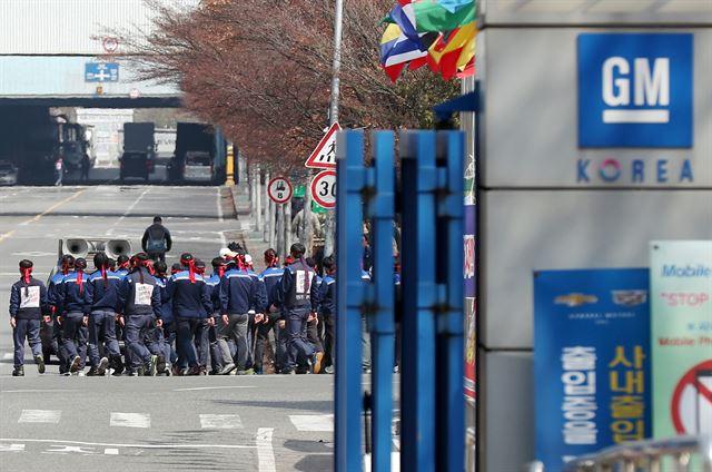 노조가 파업 수순에 들어간 한국GM 인천 부평공장 전경. 연합뉴스