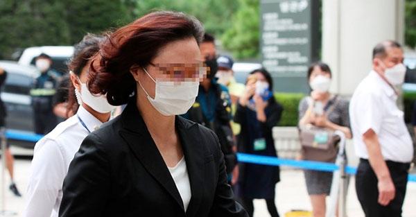 정경심 항소심도 징역 4년 "7대 스펙 모두 허위...입시비리 유죄" - Vimarsana News