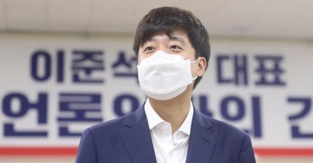 "'윤석열 대통령' 되면 지구 떠야지"... 이준석 옛 발언이 던진 '폭탄' - Vimarsana News