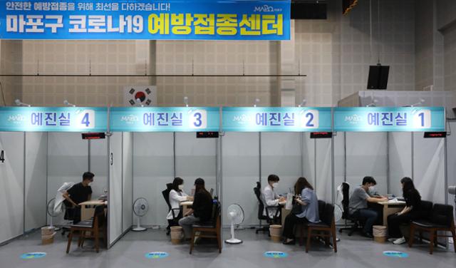 18~49세 코로나 19 백신 접종 예약률 60.6%… 예상보다 저조 - Vimarsana News
