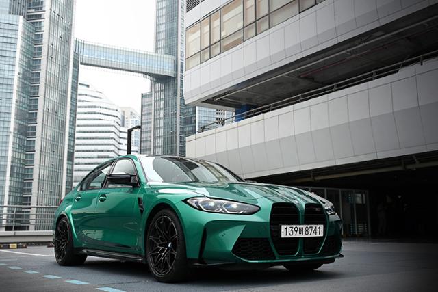 [시승기] 더욱 날카롭게, 그리고 더욱 정교하게 달리다…BMW 뉴 M3 컴페티션 - Vimarsana News