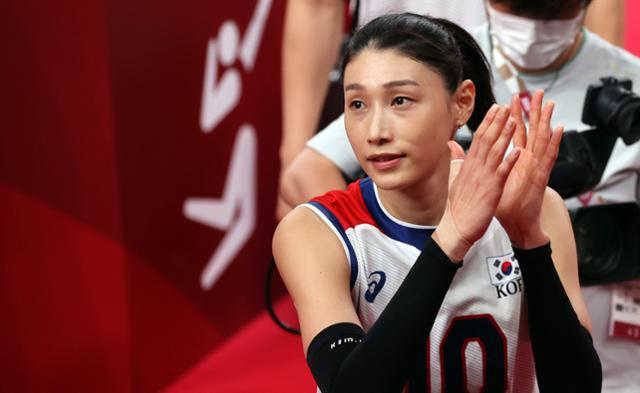 김연경 팬클럽에 무슨 일이...소속사 "김연경 비공개 사진 유출 사과" - Vimarsana News