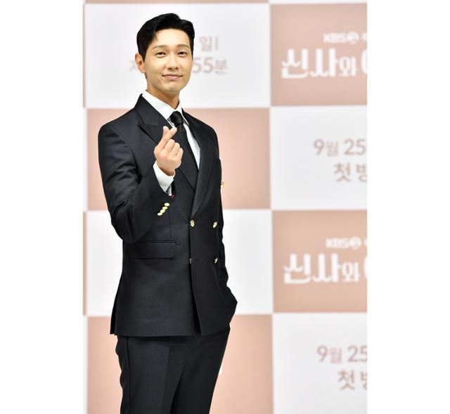 지현우가 '신사와 아가씨' 제작발표회에 참석해 작품에 대한 이야기를 나눴다. KBS2 제공