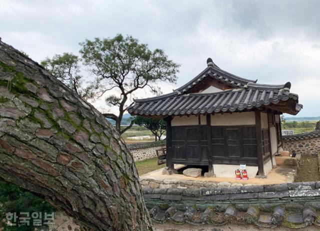 청원정은 고려 말의 문신 전원발이 말년을 보낸 곳이다.