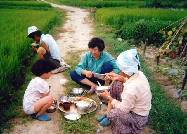 새참 먹고 할까요?