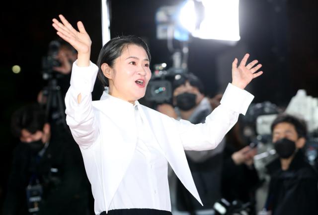 Kim Shin-young, angry about fake news, ‘I’ll catch it soon’