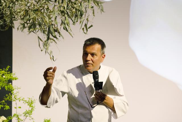 Chef Oriol Castro
