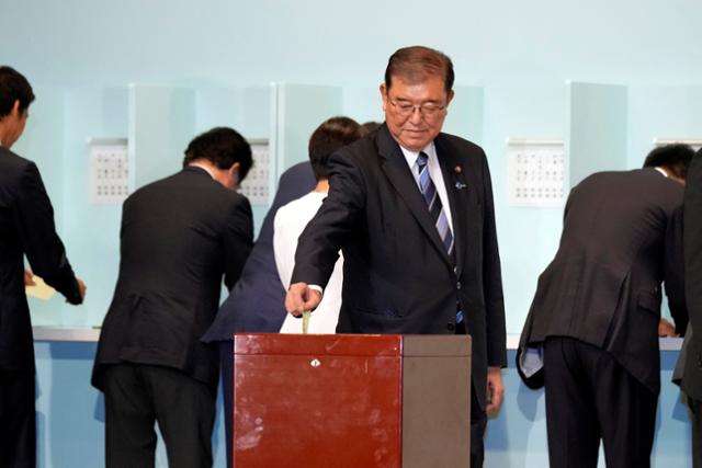 비주류 설움 이겨낸 이시바 일본 차기 총리… 자민당 '미스터 쓴소리'였다