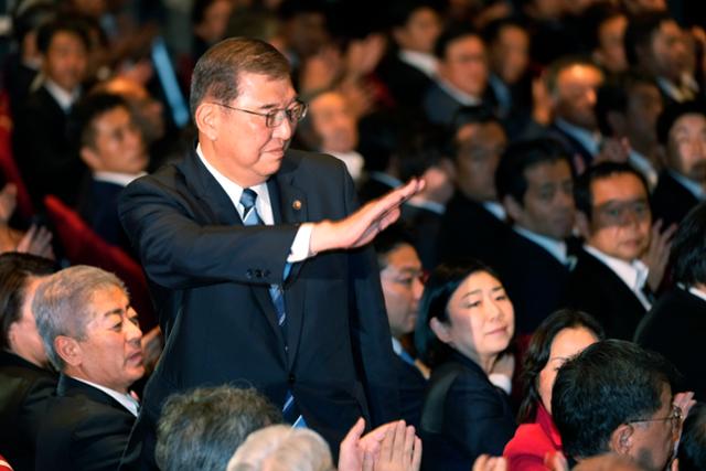 극우 대신 '온건 보수' 이시바 선택한 자민당... 총선에 유리한 총리 선택