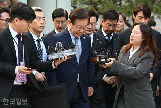 이재명 '선거 거짓말'에 중형...무겁게 돌아봐야