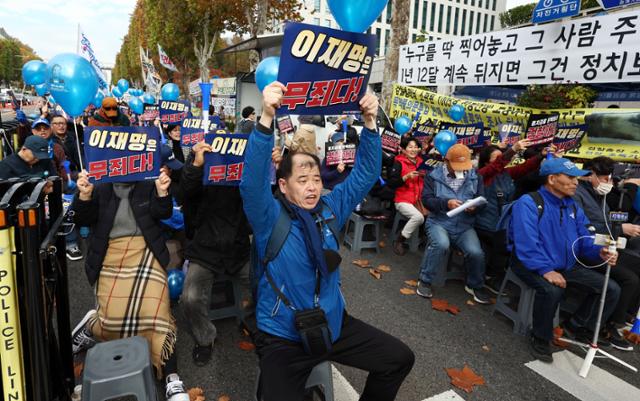 '판사 겁박' 논란에도… '친명' 혁신회의 기어코 탄원서로 세 과시